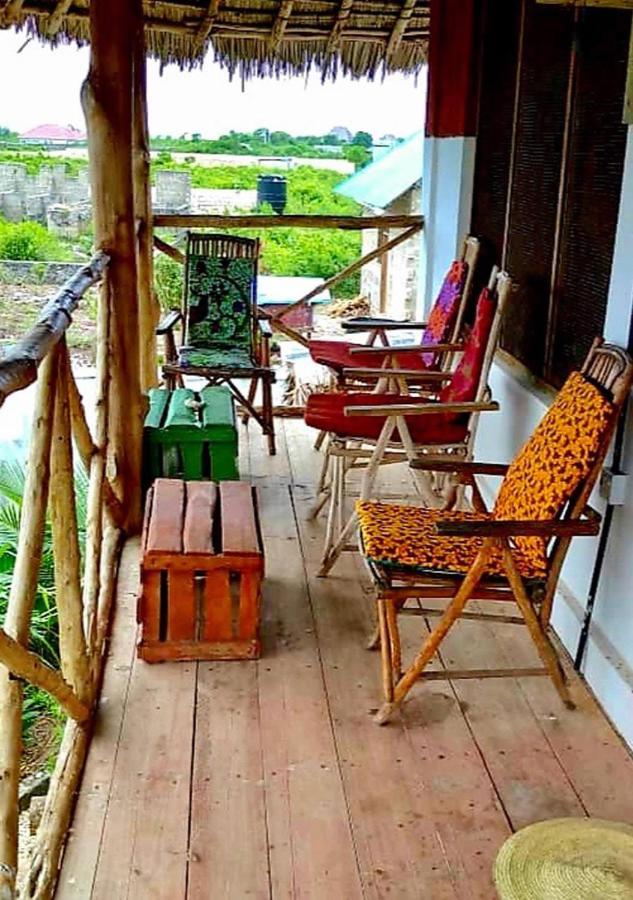 Kilimani House Bed & Breakfast Нунгви Екстериор снимка