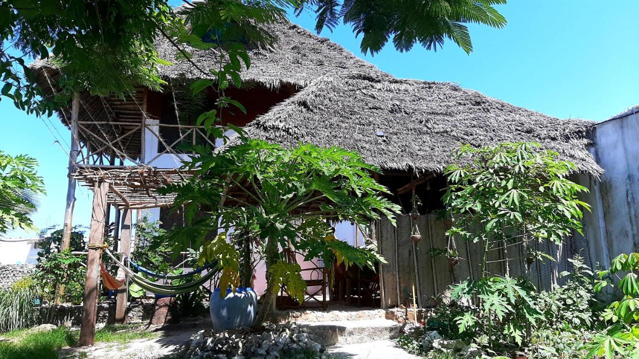 Kilimani House Bed & Breakfast Нунгви Екстериор снимка